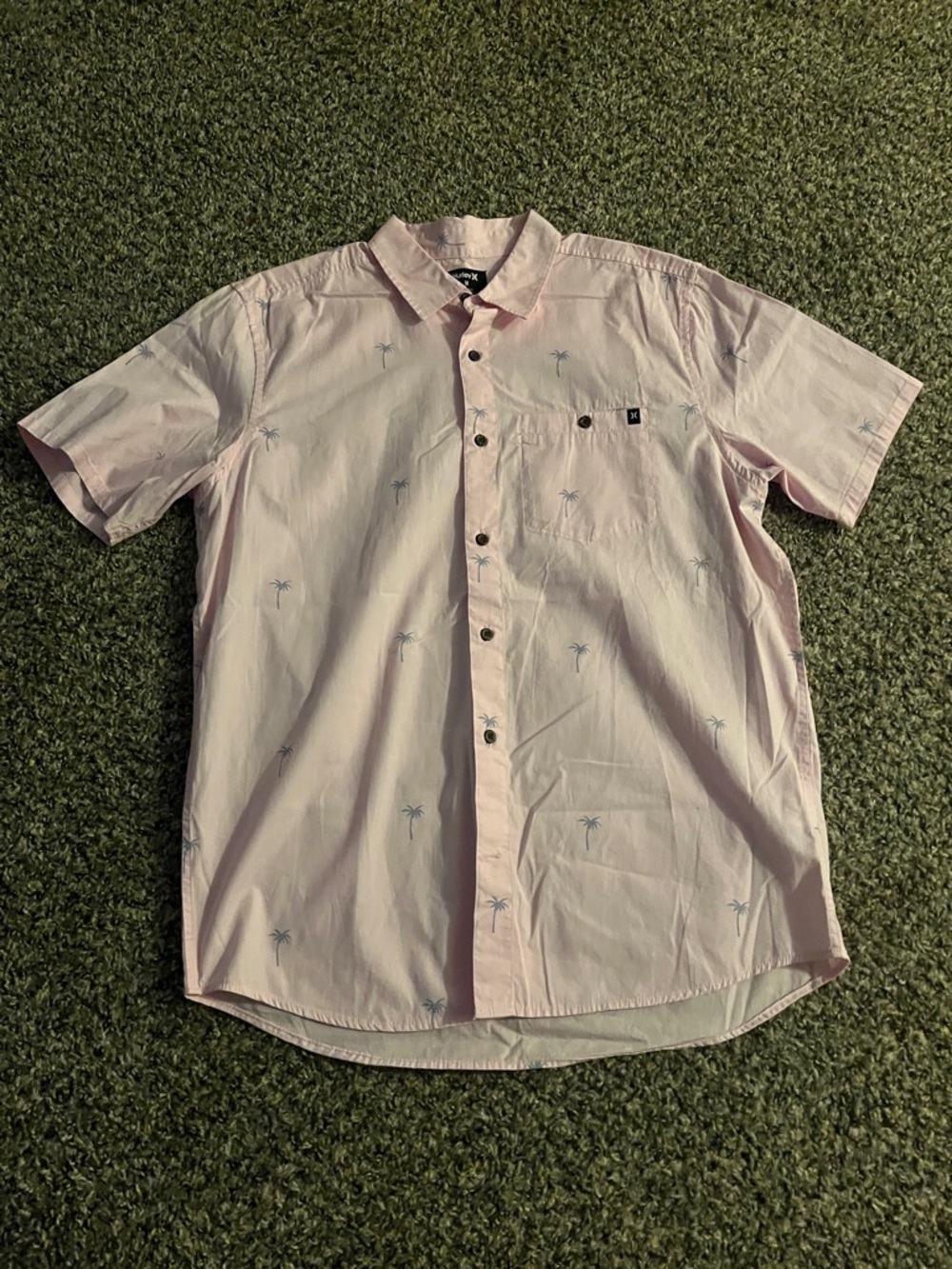 Hurley Light Pink Short-Sleeve Button-Down Shirt with Palm Motif